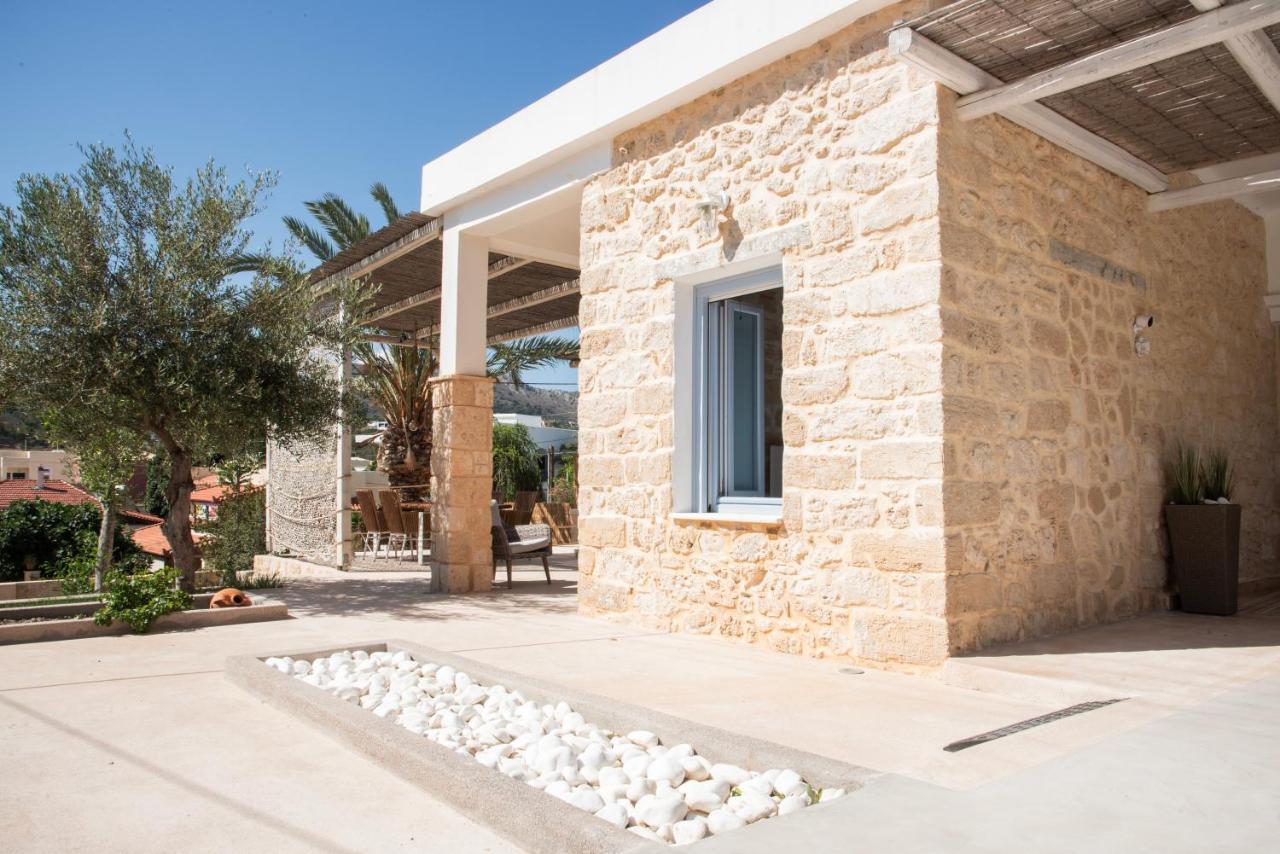 Terra E Sole Spa Suite Aegina Vathí Exterior photo