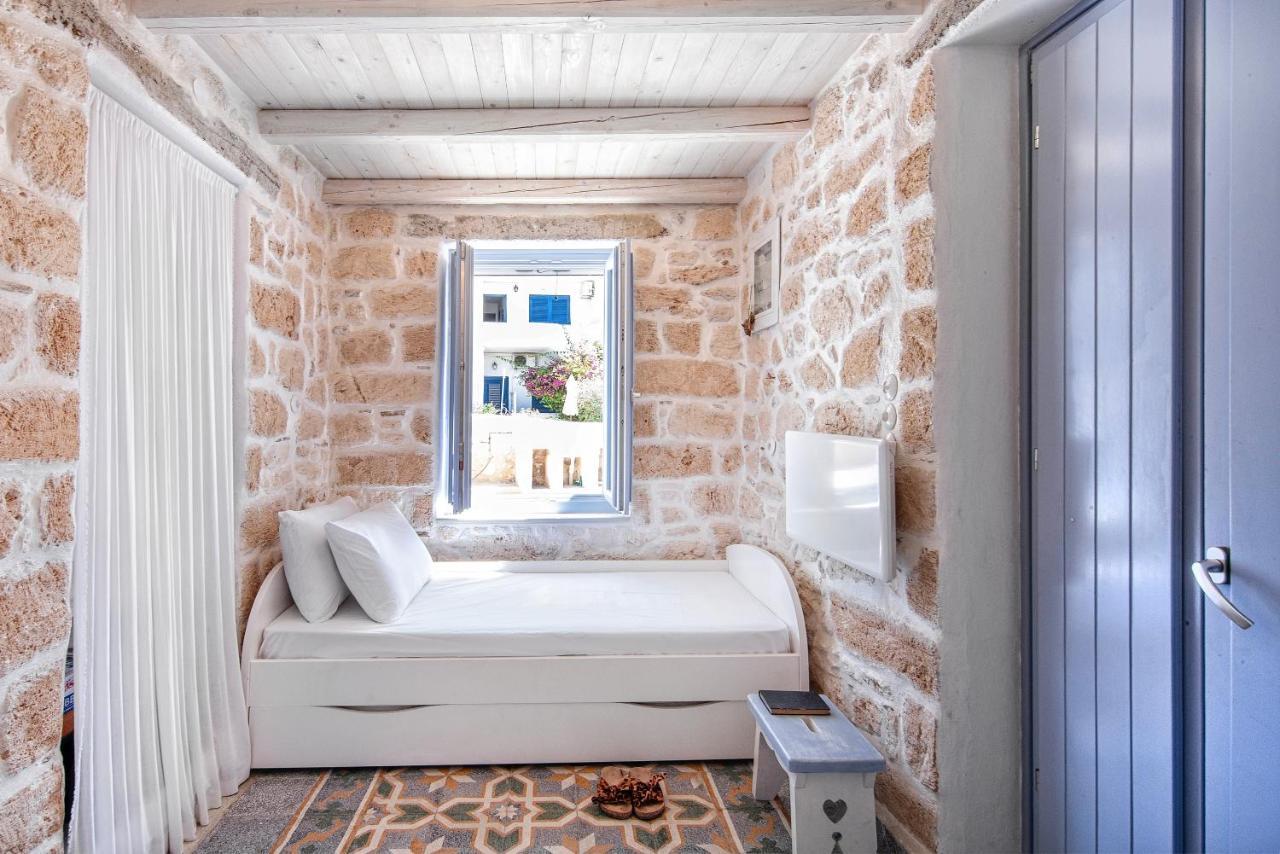 Terra E Sole Spa Suite Aegina Vathí Exterior photo